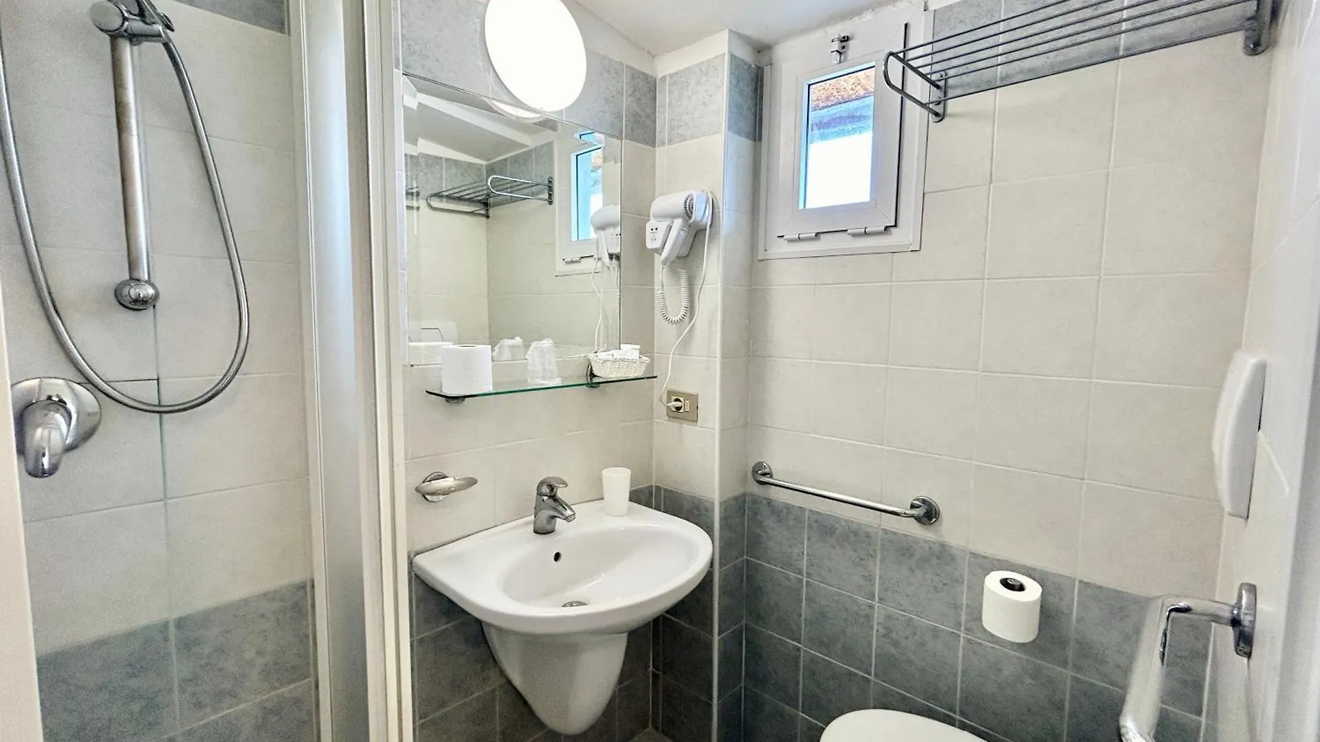 Hotel Pacific Riccione 3*,  Italy